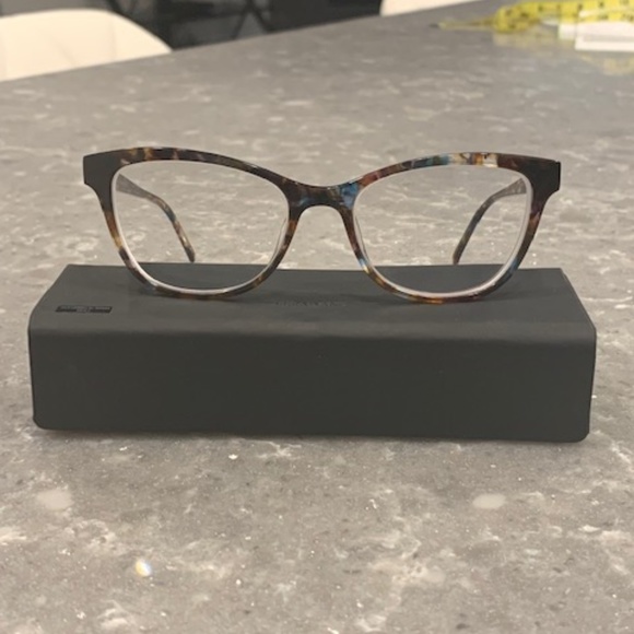 Brand New Never Worn Vera Wang Cat Eyeglasses - Picture 1 of 6